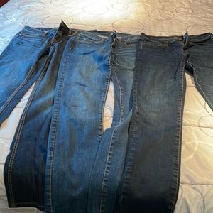 3 pairs of Aeropostale skinny jeans